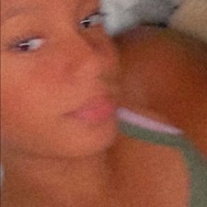 Meet your Posher, Promise